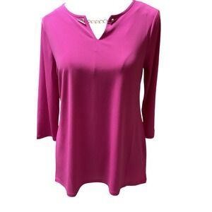 Chico's Ultra Pink Hardware Detail V-Neck 3/4 Sleeve Top Size 0 NEW 570232731